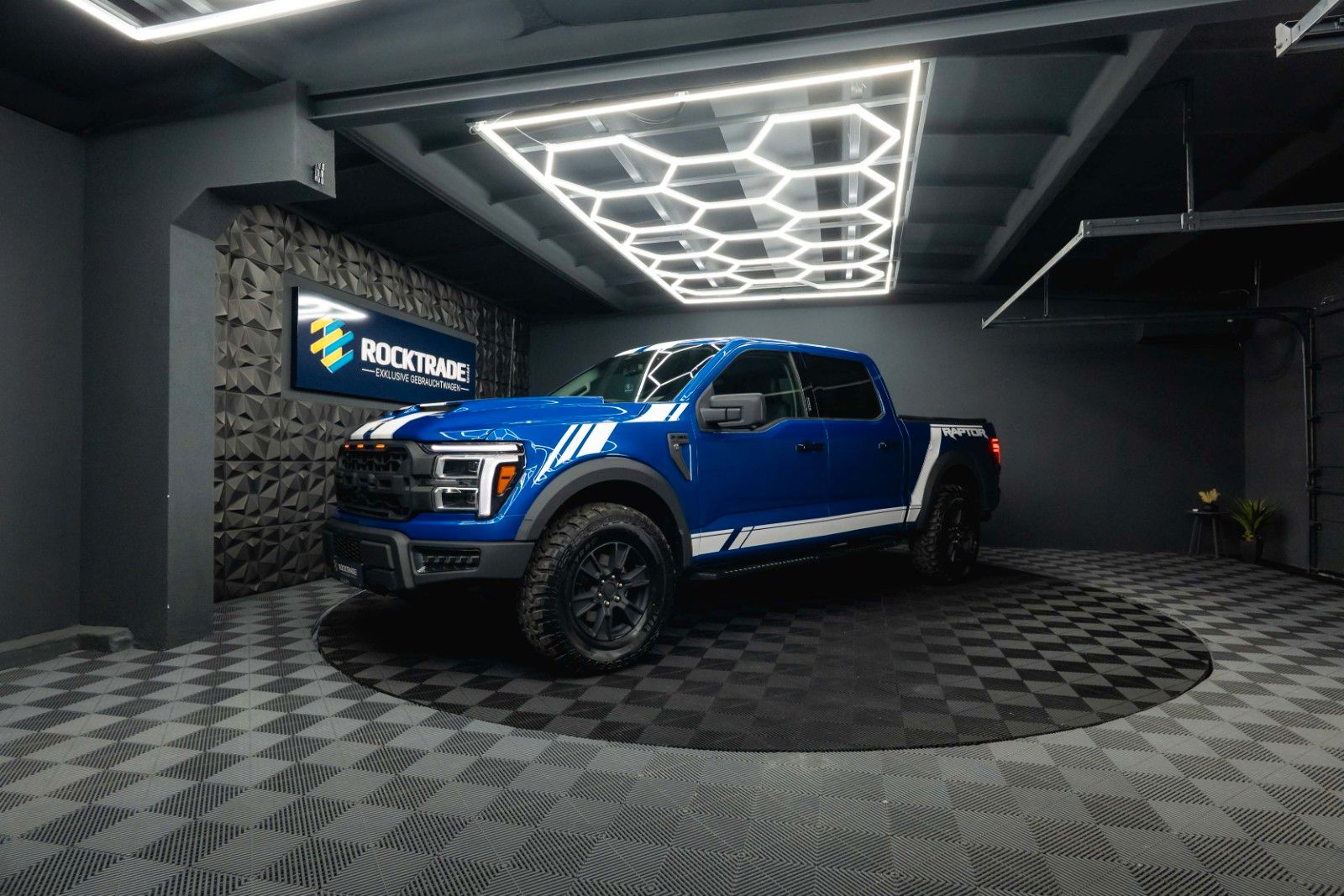 Fahrzeugabbildung Ford F150 5.0L V8 4x4 Offroad SuperCrew RAPTOR 1.Hand