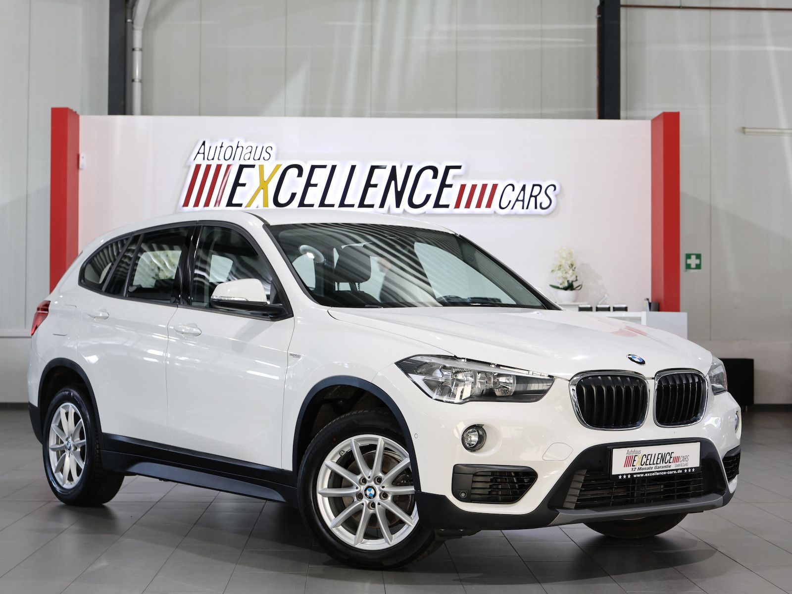 BMW X1 sDrive 18i Advantage WHITE / AUTOMATIK /