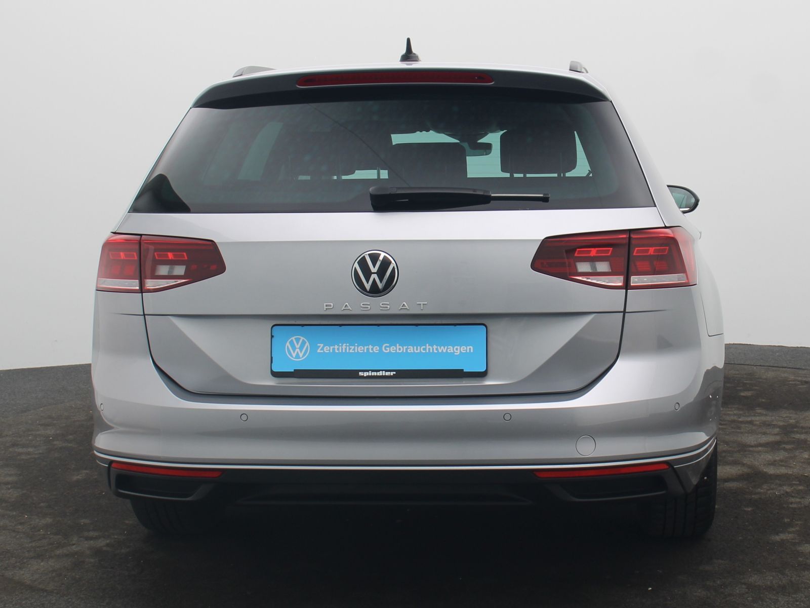 Volkswagen Passat Variant - Bild 8
