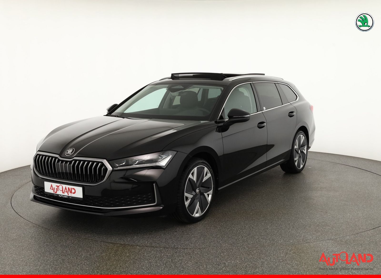 Skoda Superb Combi 2.0 TDI DSG 4x4 Selection AHK Pano