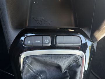 Opel Corsa 1.2 Turbo Sport KAMERALEDPANOTOTWINKEL