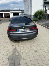 BMW 320i Automatik M-Paket X-Drive - BMW 320: M Paket 320i