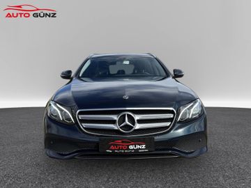 Mercedes E 200 - 2
