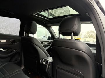 Fahrzeugabbildung Mercedes-Benz GLC 300 Coupe 4Matic AMG AHK RFK SHZ Night uvm