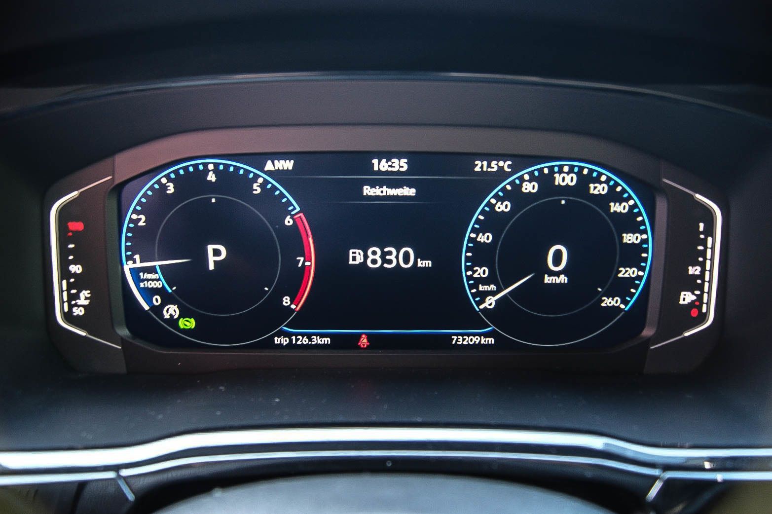 Fahrzeugabbildung Volkswagen Touran 15TSI Comfort DSG 7-SITZER VIRTUAL ANHZV
