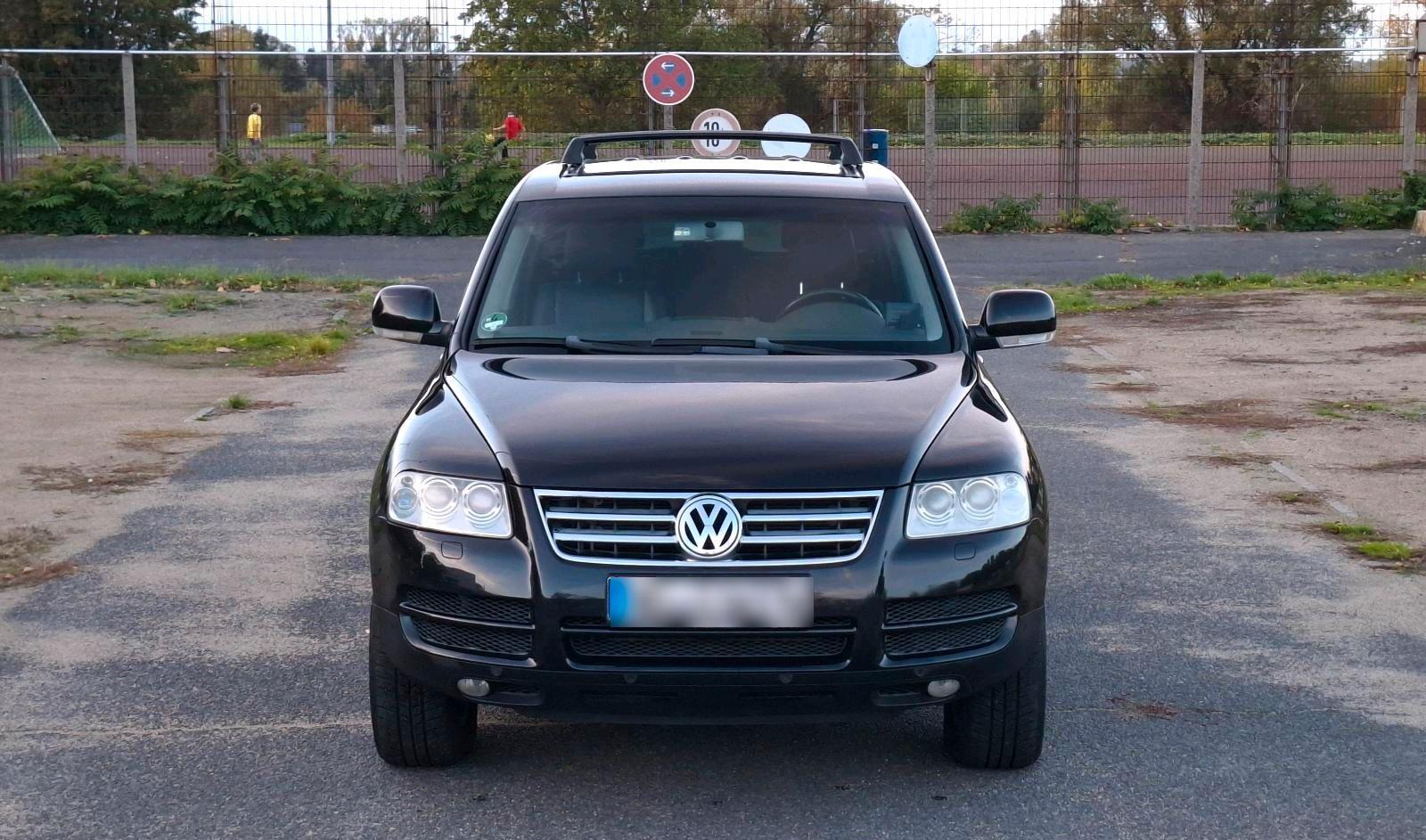 Volkswagen Touareg 2004 — interior