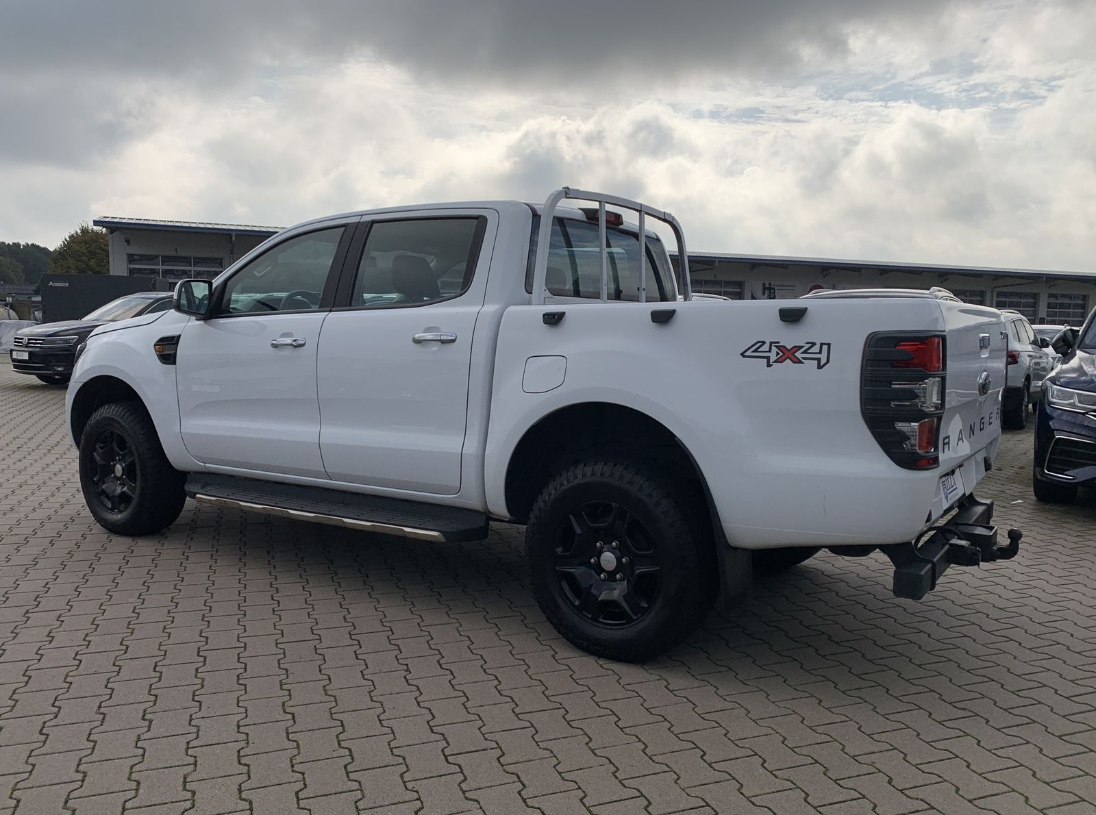 Fahrzeugabbildung Ford Ranger 2.2 TDCi*XLT*Doppelkabine*4x4*AHK*Navi*