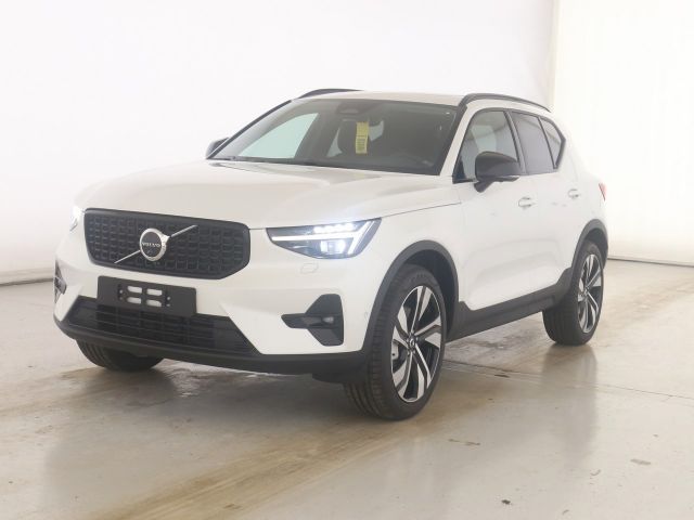 Volvo XC40 B3 Mild-Hybrid Benzin Dark Plus Autom.