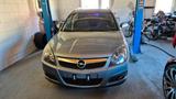 Opel Vectra Caravan 2.2 Direct - Opel Vectra aus 2006: Kombi