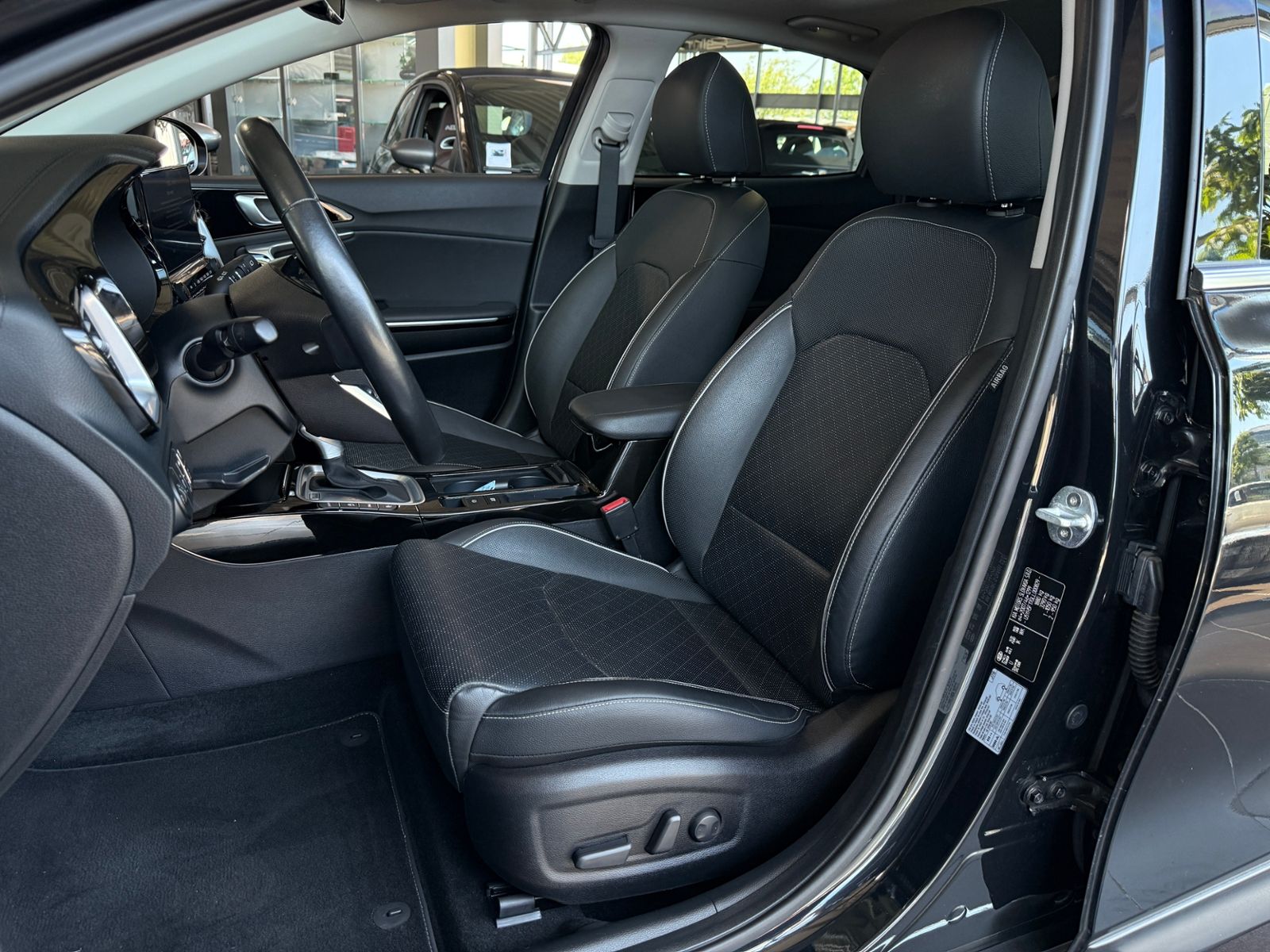Fahrzeugabbildung Kia XCeed Platinum Edition PANO JBL LED