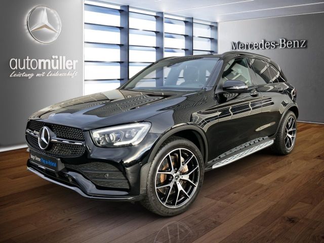 Mercedes-Benz GLC 300 e 4M AMG AHK+Airmatic+Pano+Kam+Multibeam