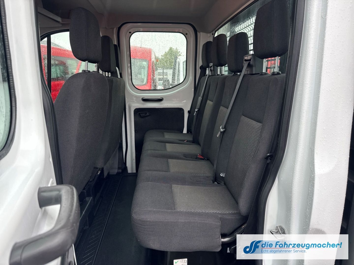 Fahrzeugabbildung Ford Transit Pritsche 310 L2 Doppelkabine 2.0 TDCi DP