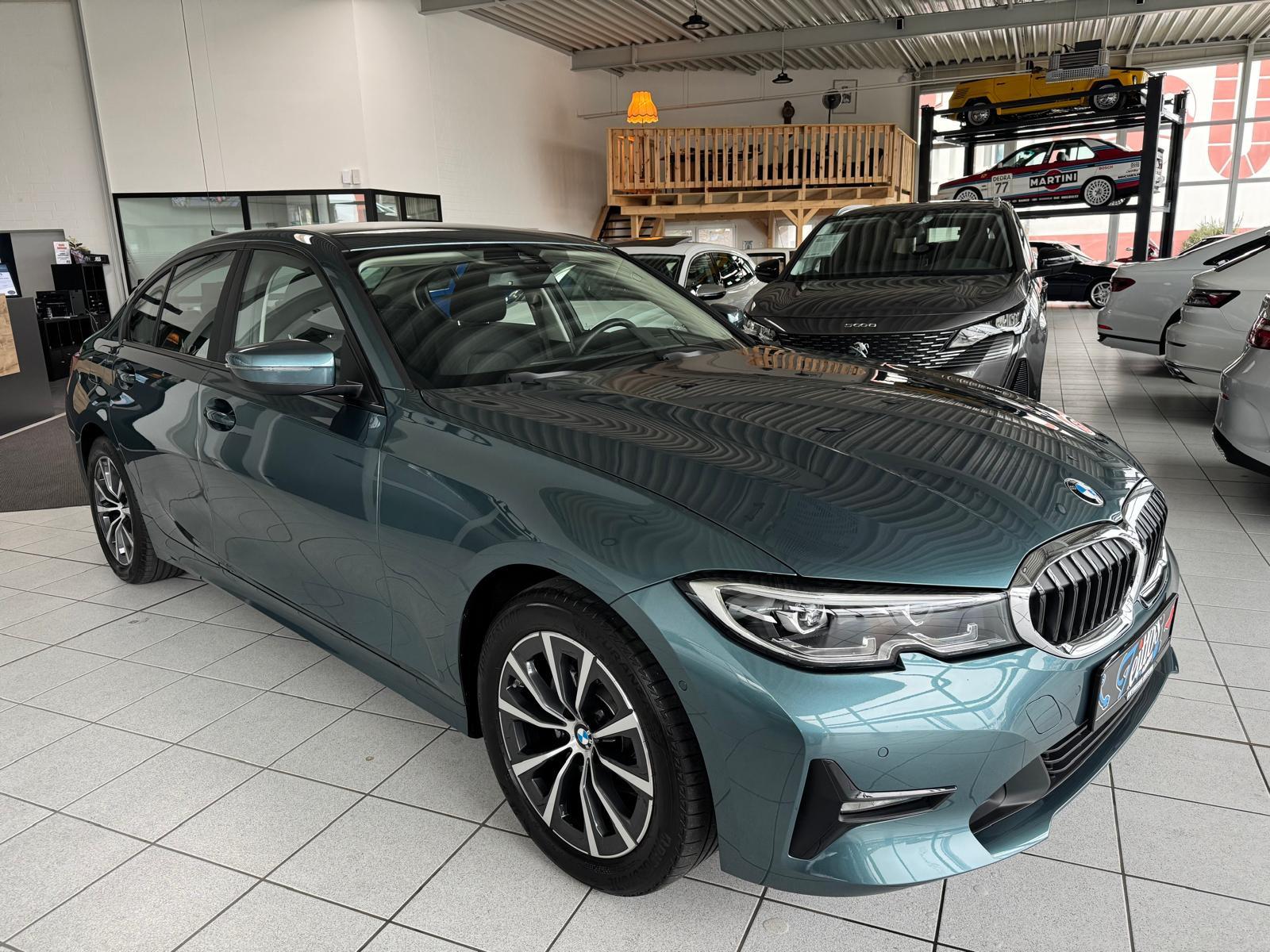 BMW 320i Advantage *Automatik*LED*CarPlay*Navi*SHZ*
