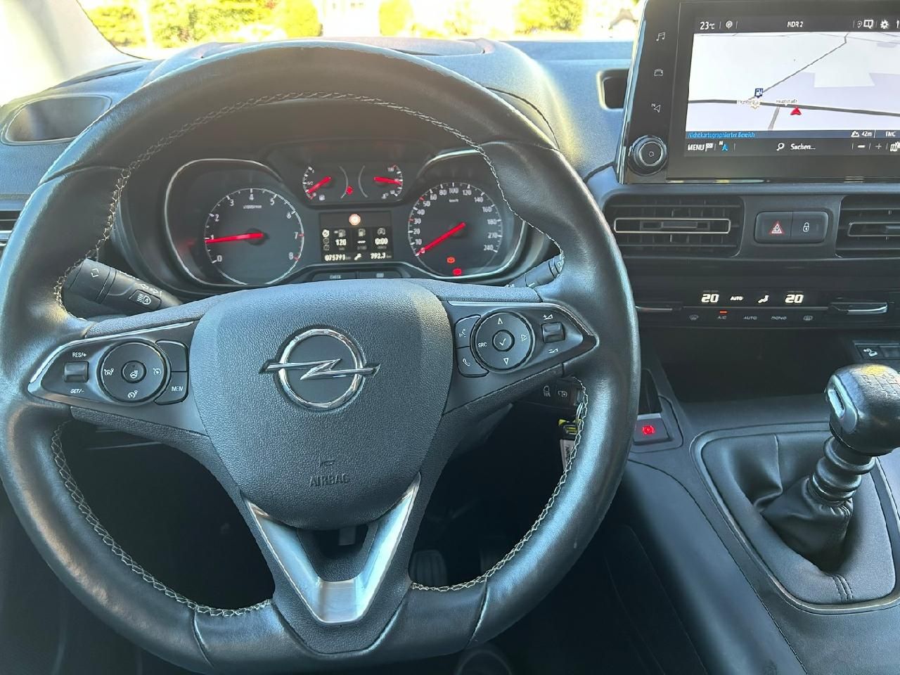 Fahrzeugabbildung Opel Combo Life E Edition