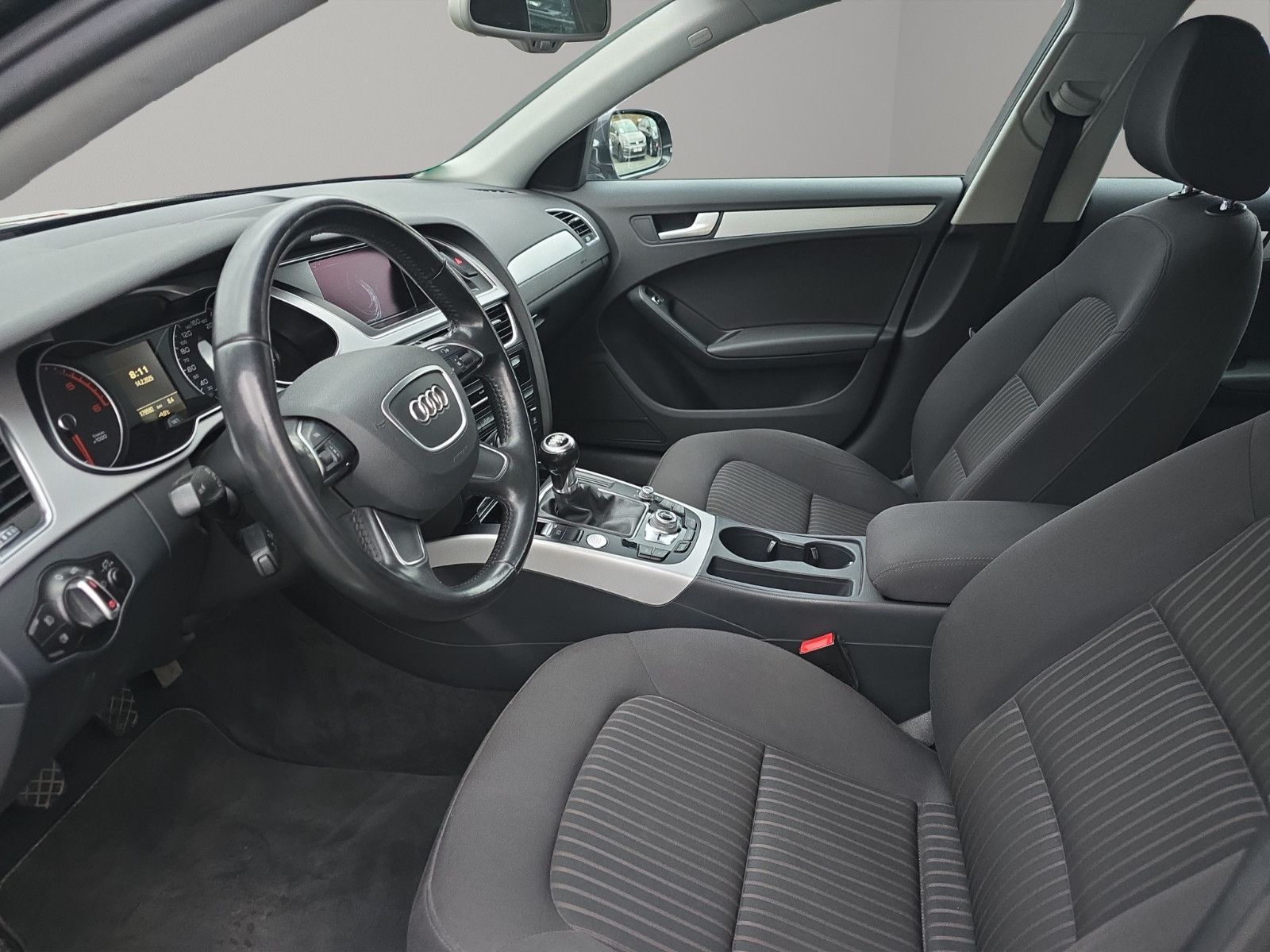 Fahrzeugabbildung Audi A4 Avant Ambiente+AHK+NAVi+TEMPOMAT+Elektr. Heck