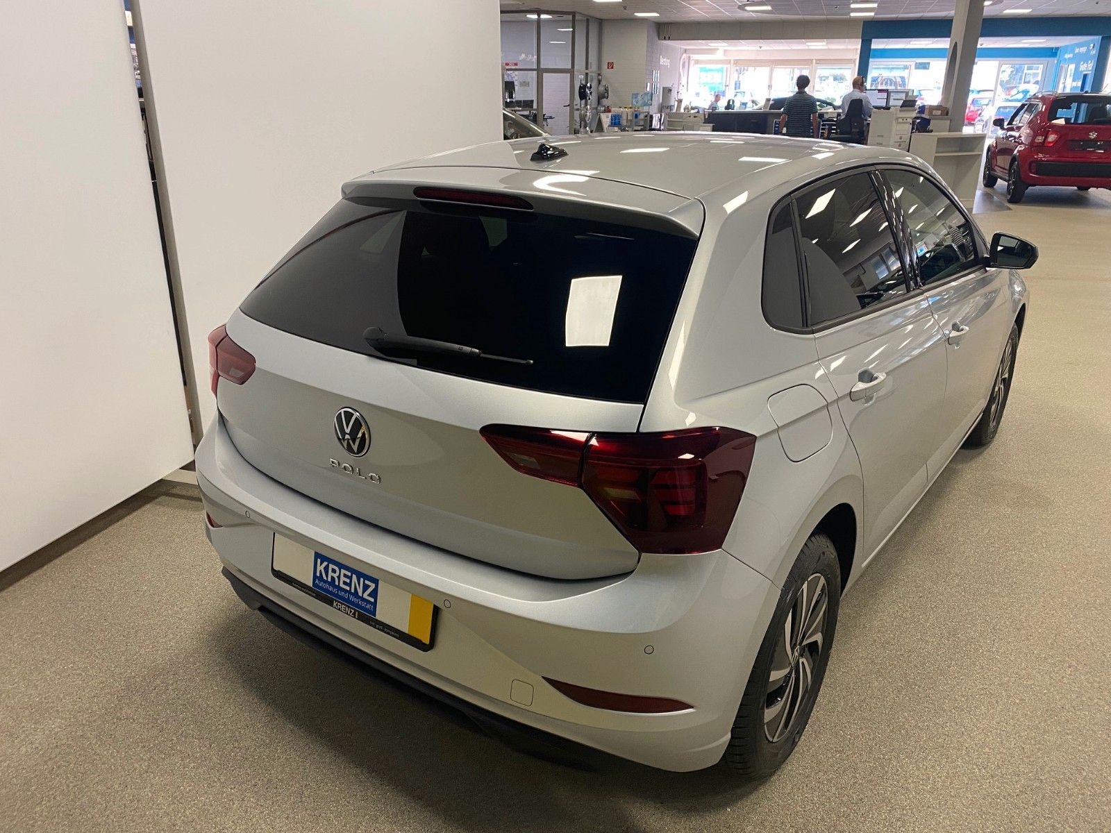 Fahrzeugabbildung Volkswagen Polo 1.0 TSI 70kW DSG Life+ALLWETTER+APP+GARANTI