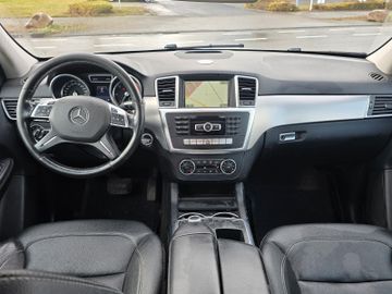 Mercedes ML 350 - 10