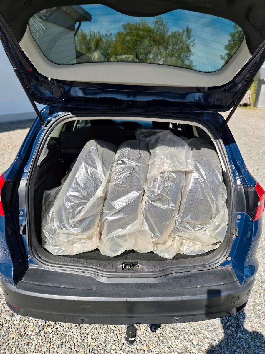 Ford  2015 — photo 10