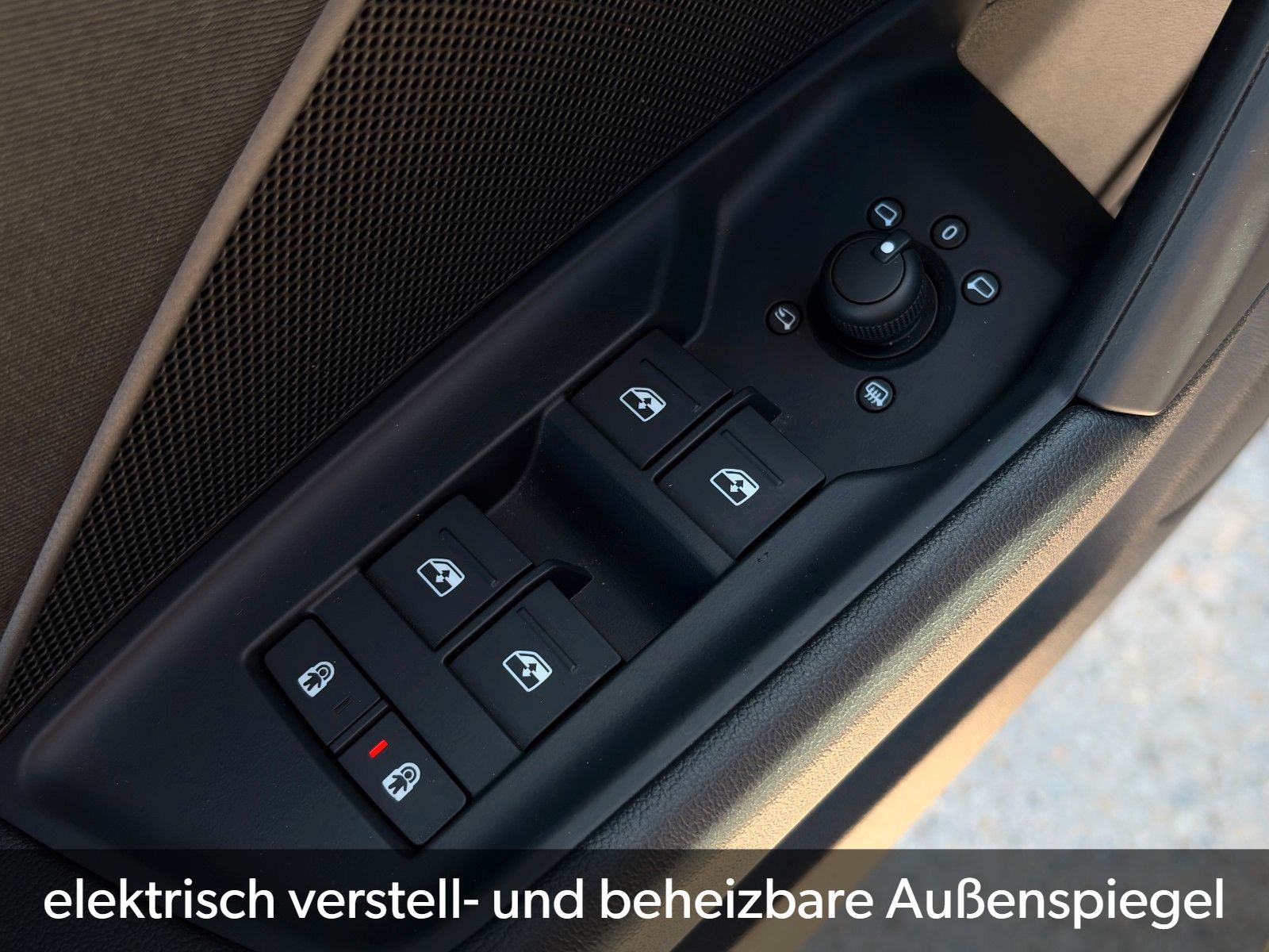 Fahrzeugabbildung Audi A3 Sportback 40 TFSIe Schiebedach KZG ACC CAM