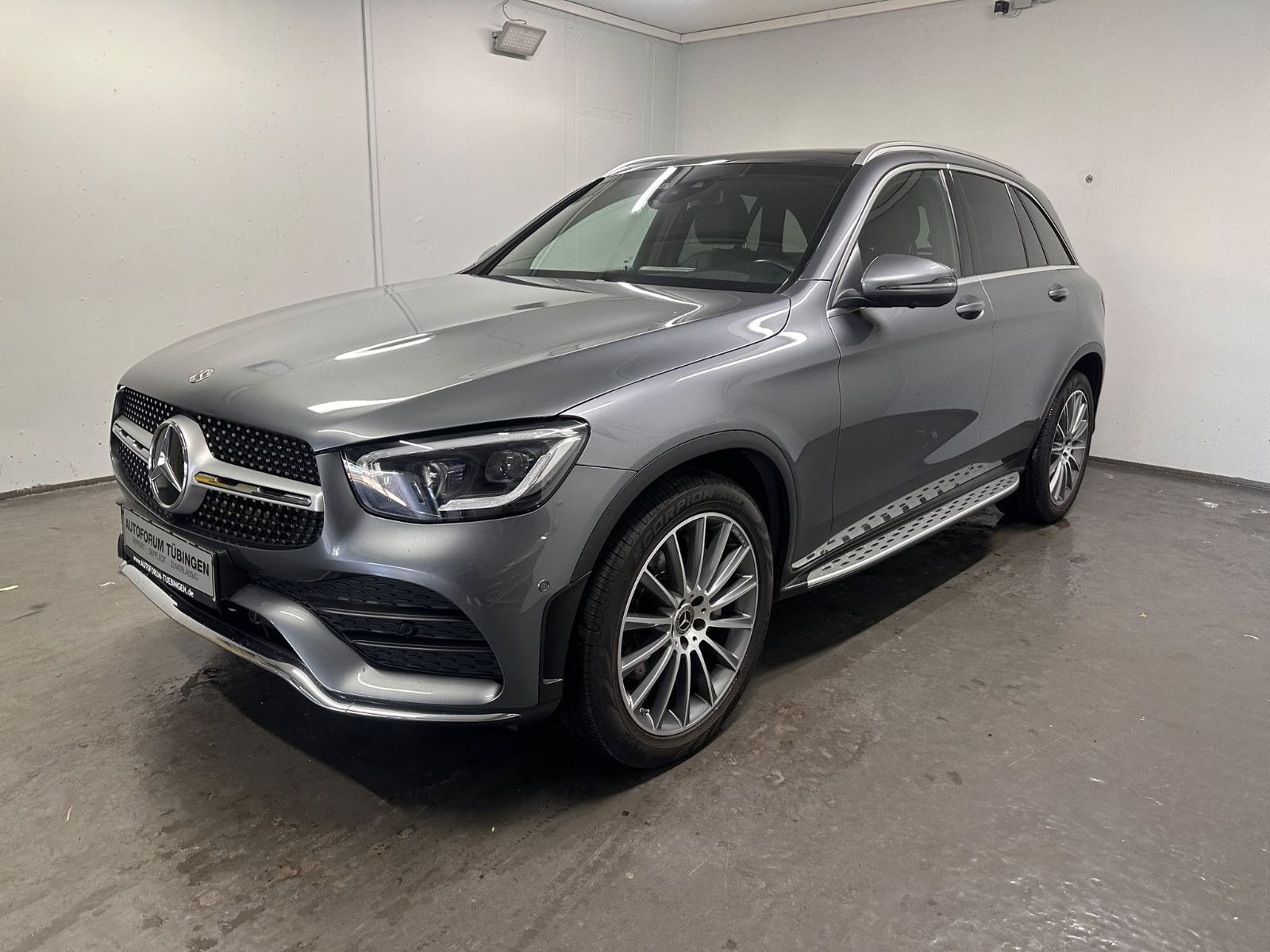 Fahrzeugabbildung Mercedes-Benz GLC 220 d 4MATIC AMG*PANO*360*HUD*AHK*DISTRO