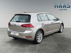 Fahrzeugabbildung Volkswagen Golf VII Comfortl. - Navi*Sitzhzg*ACC*PDC*2xKlim