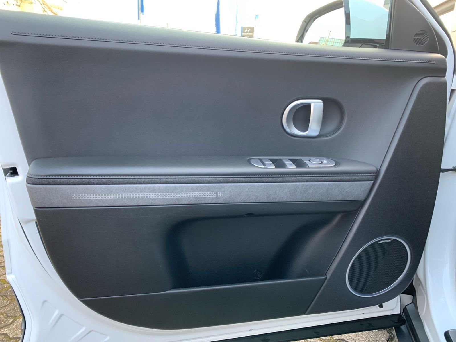 Fahrzeugabbildung Hyundai IONIQ 5 Uniq Elektro 72,6 kWh 4WD AHK 1Hd