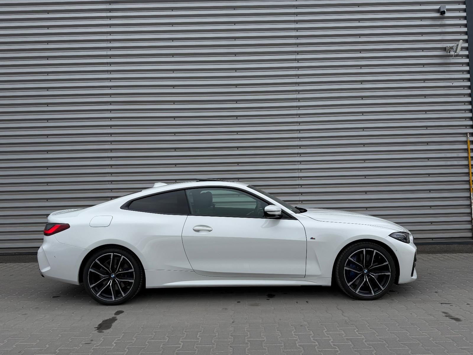 BMW M440ix coupe nur 2000km wie Neu