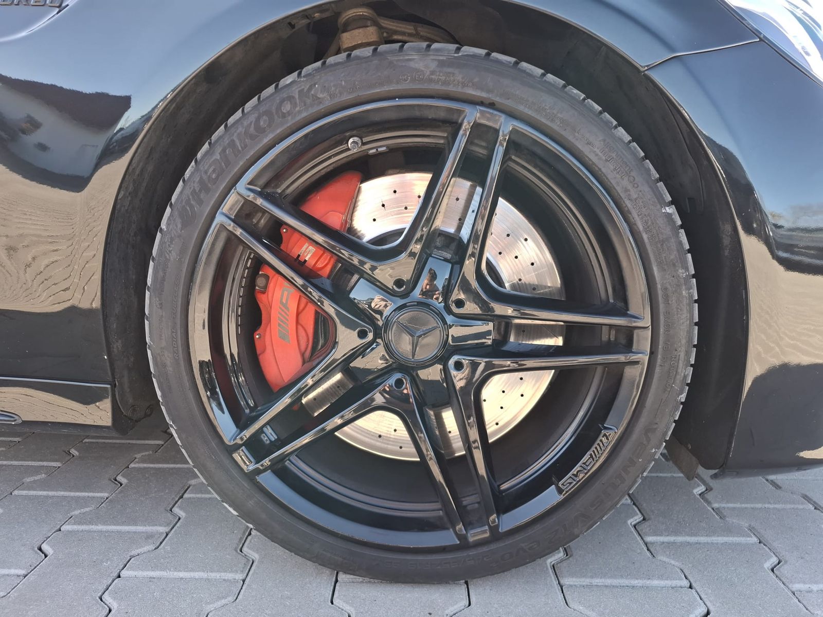 Fahrzeugabbildung Mercedes-Benz c63s AMG PANO*LEDER*BURMESTER*MULTIBEAM*DISTR.