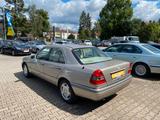 Mercedes-Benz C 180+H-KENNZEICHEN+GLASDACH+AUTOMATIK - Mercedes-Benz 180 aus dem Jahr 1994