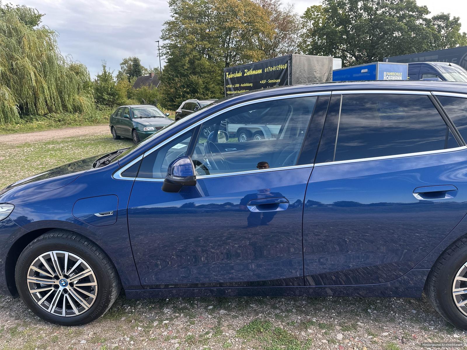 BMW 230e xDrive Active Tourer Luxury Line + 2Jahre-B