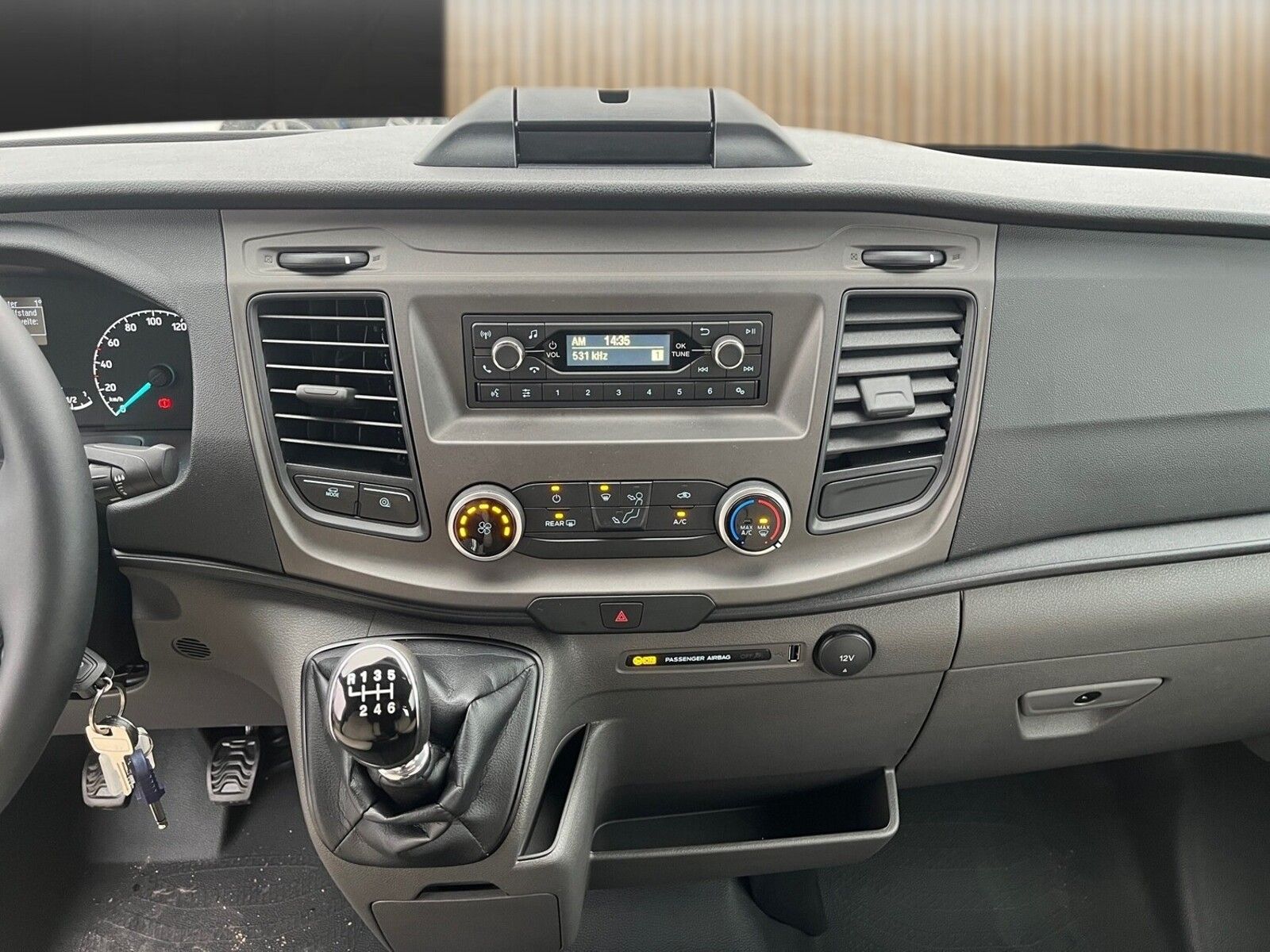 Fahrzeugabbildung Karmann Dexter 4x4 DE 560 AW Allrad, Alufelgen, RFK TZ