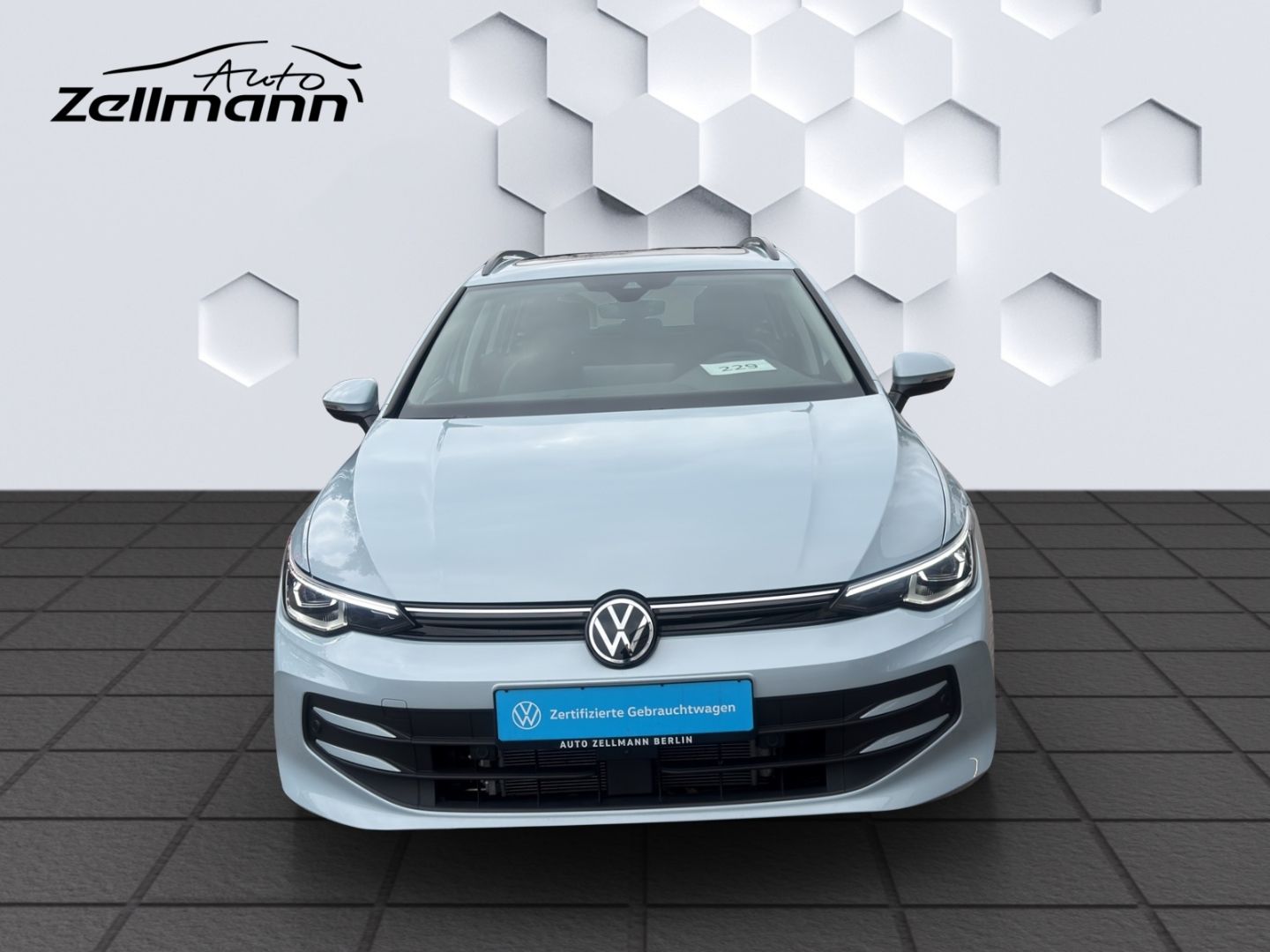 Golf VIII 110 kW Life 2.0 TDI AHZV PanoDach ACC