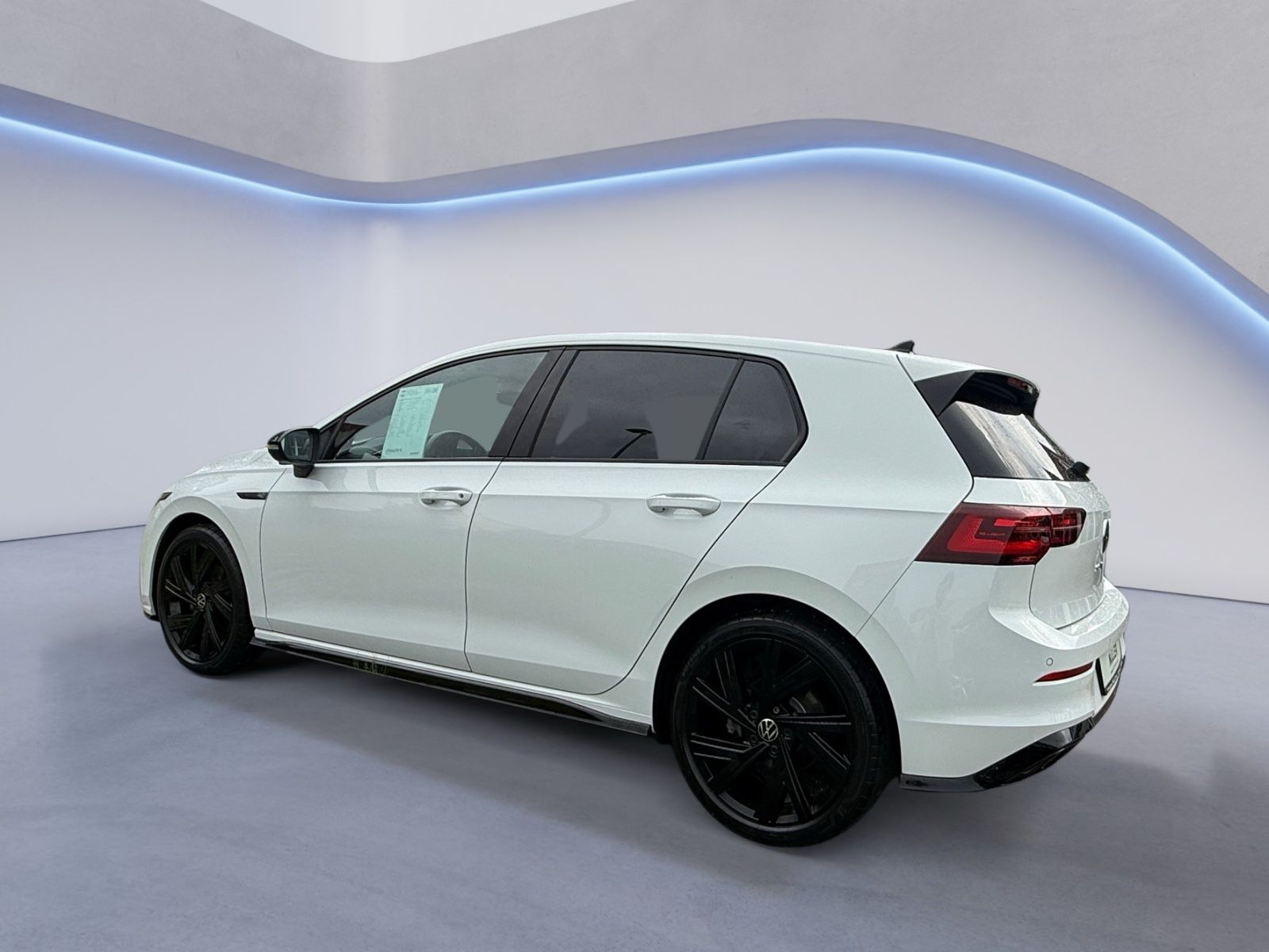 Volkswagen Golf VIII Lim. R-Line eTSI AHK imagem 3