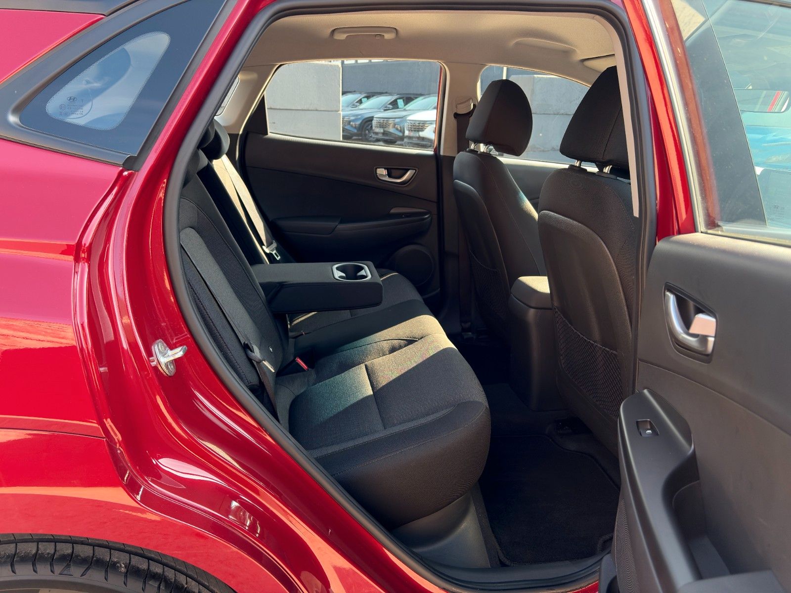 Fahrzeugabbildung Hyundai KONA E Select SHZ LHZ ACC PDC LKA Navi CarPlay