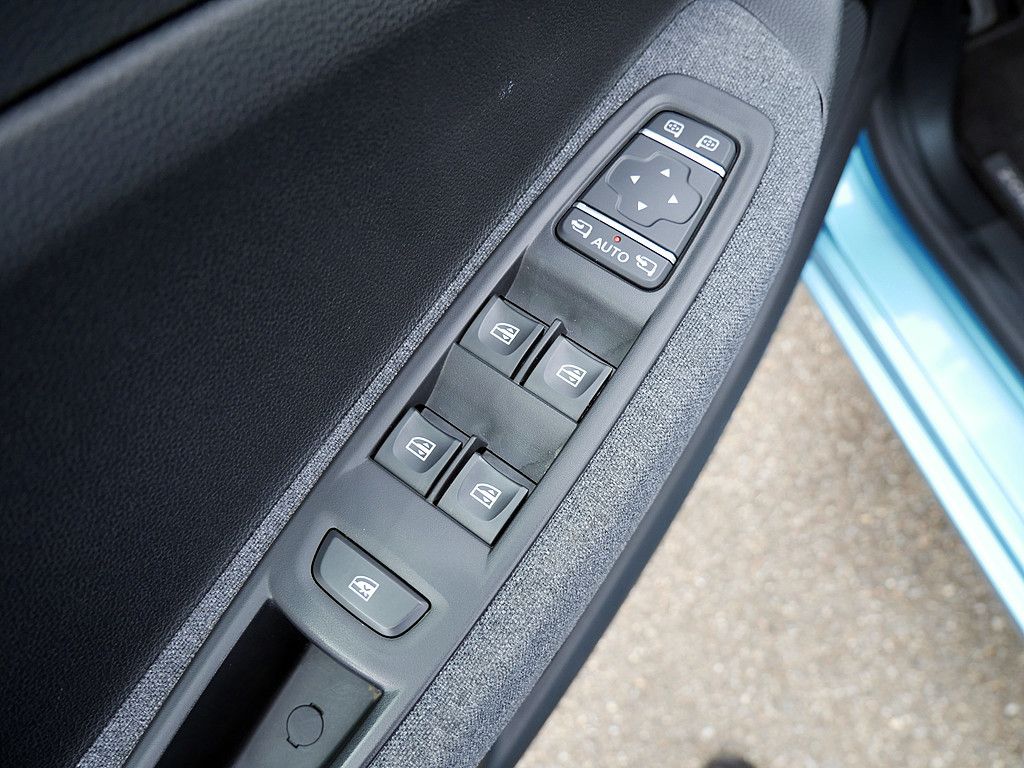 Fahrzeugabbildung Renault ZOE Intens R135 Z.E.50 KLIMA PDC KAMERA NAVI LED