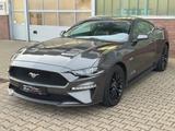Ford Mustang 5.0 V8 GT Fastback - Ford Mustang: Fastback