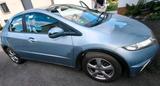 Honda Civic - Honda Civic aus 2007 mit Benzin-Antrieb