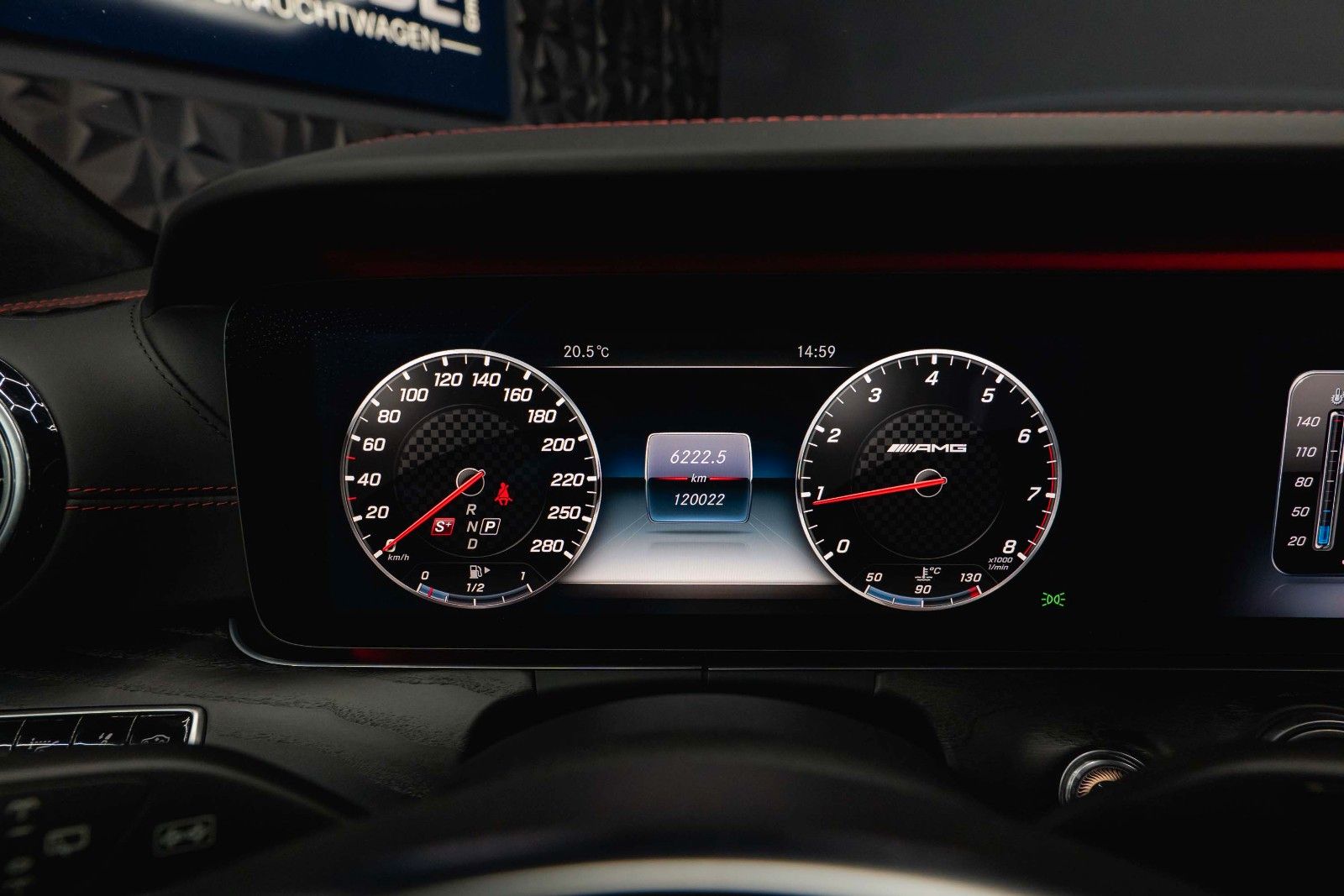 Fahrzeugabbildung Mercedes-Benz E 43 AMG 4Matic Night-Paket *Airmatic*ACC*Pano*