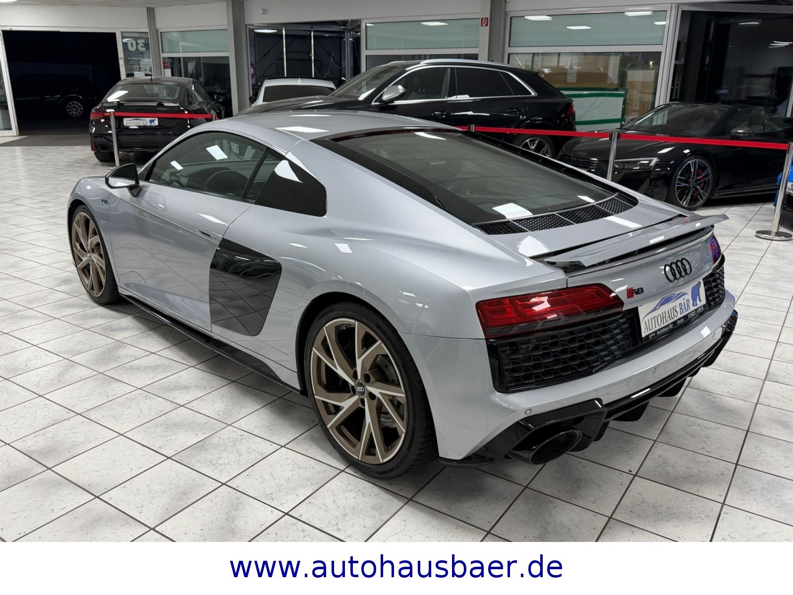 Audi R8 Coupe 5.2 FSI RWD B&O*VIRTUAL*V10*KAM*ABGAS foto 8