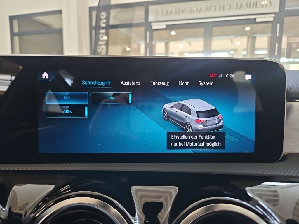 Fahrzeugabbildung Mercedes-Benz A 180 Progressive Night Navi LED Tempomat SHZ
