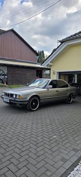BMW E34 530i - BMW 5er Reihe: E34