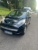 Peugeot 107, 113 tkm. TÜV abgelaufen - Peugeot 107 Gebrauchtwagen in Duisburg