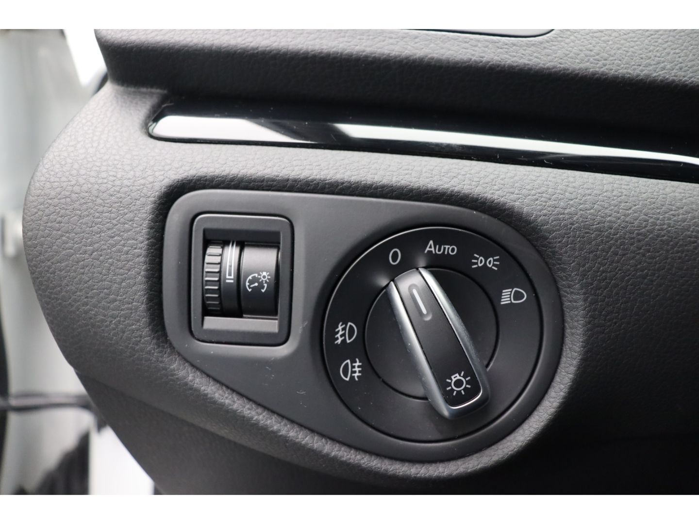 Fahrzeugabbildung SEAT Alhambra FR-Line 7-Sitzer Kamera Elektr. Sitze