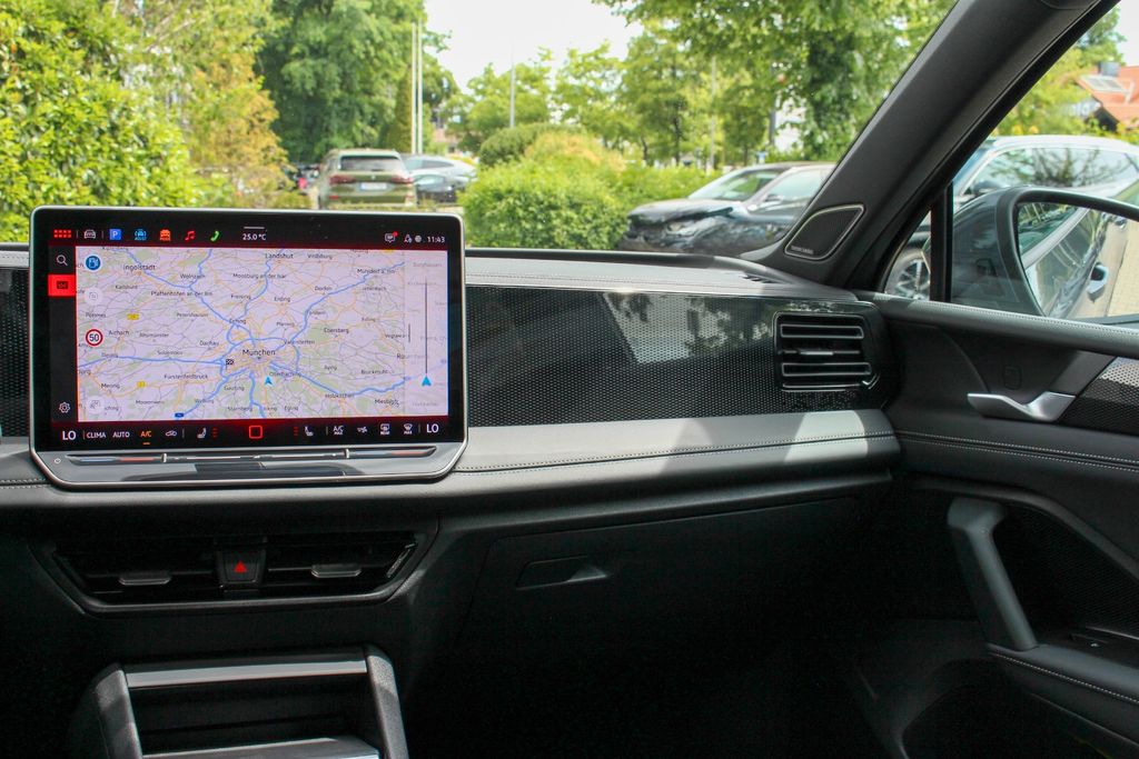 VW Tiguan 2.0 TDI/ IQ.DRIVE/ H&K/ MATRIX/ DISCOVER VW Tiguan 2.0 TDI/ IQ.DRIVE/ H&K/ MATRIX/ DISCOVER