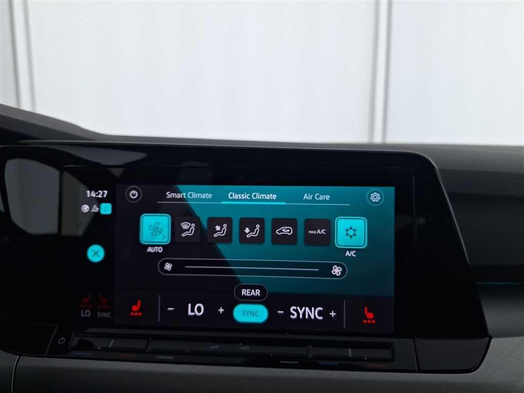 Volkswagen Golf Variant Life 1.5 eTSI DSG BusinessPremium, миниатюра 25