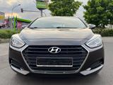 Hyundai i40 cw blue Diesel *Scheckheftgepflegt *Tüv neu - Hyundai i40 aus 2016