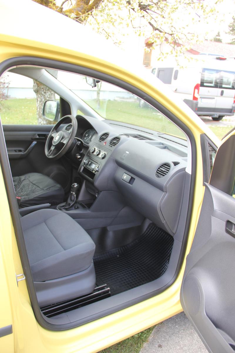 Volkswagen Caddy Maxi 4x4 Klima 2x Schiebet AHK Zahnr neu
