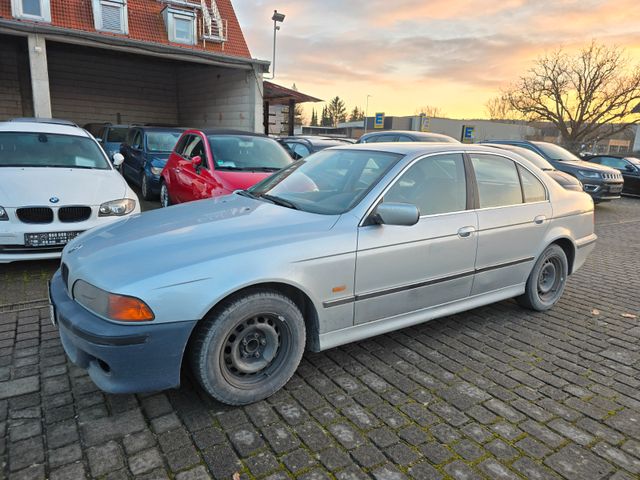 BMW 520i Klimatr Leder  Zv. El.Fh Anhkpl SDach