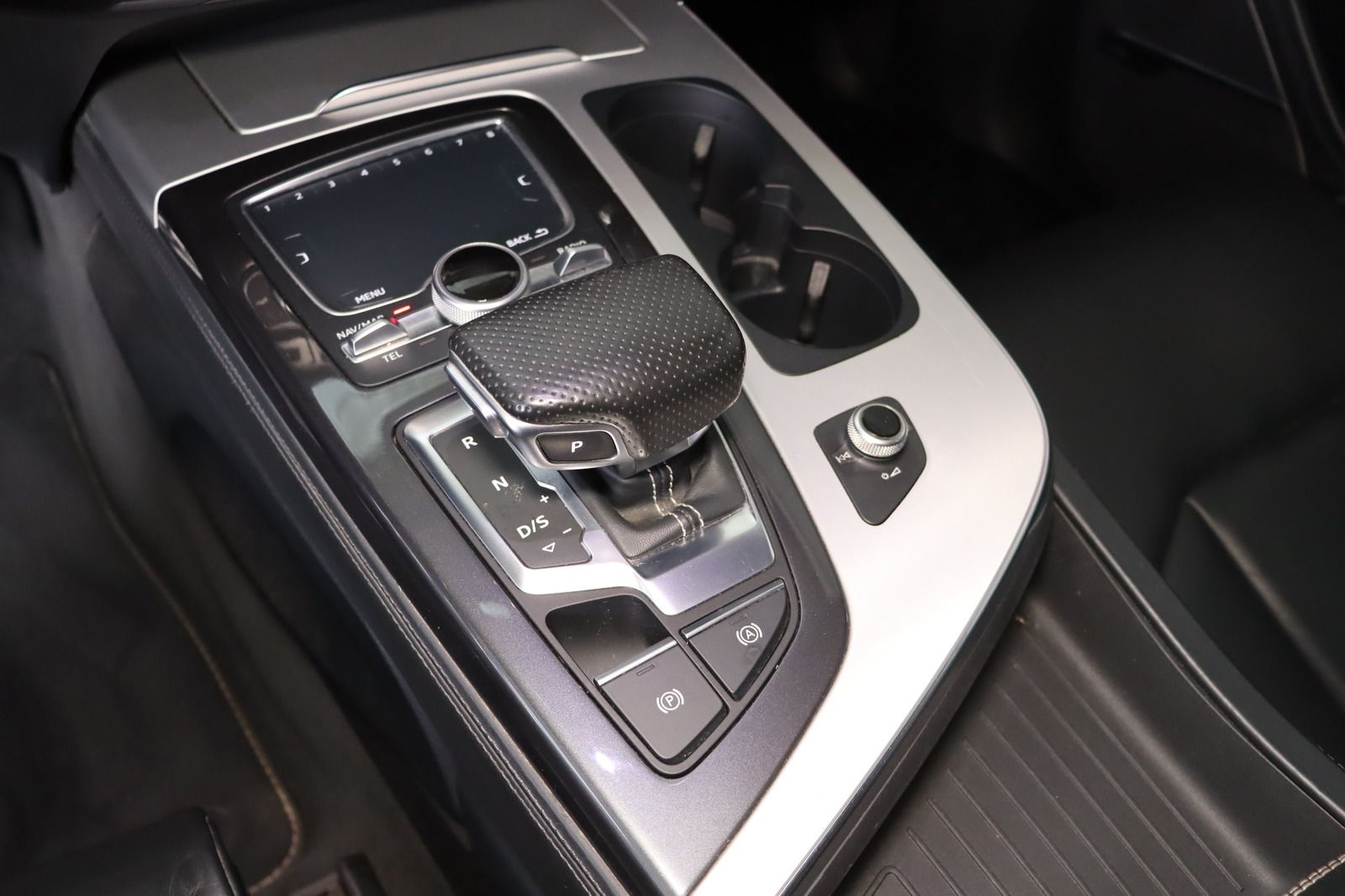 Fahrzeugabbildung Audi Q7 3.0 TDI quattro S-line * HUD * Matrix *