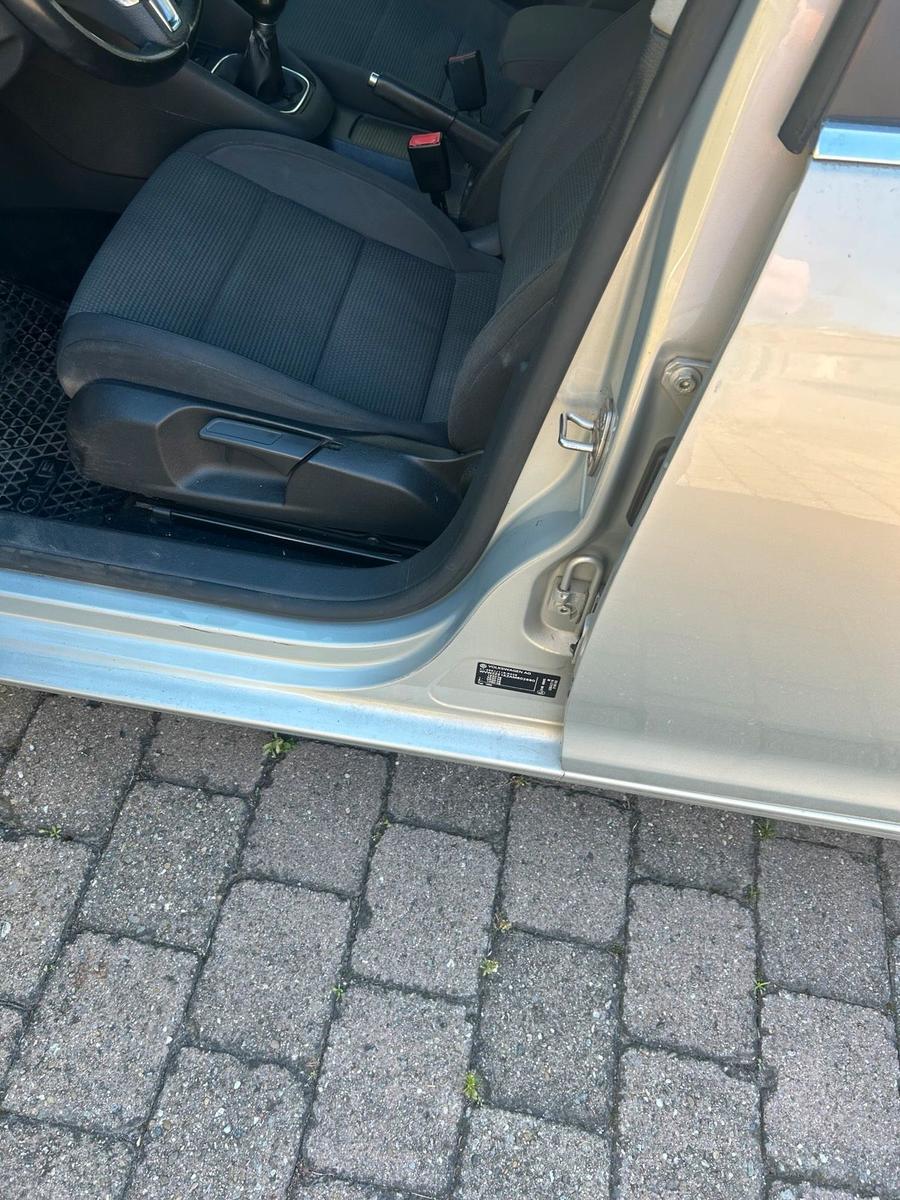 Volkswagen Golf 2010 — photo 15